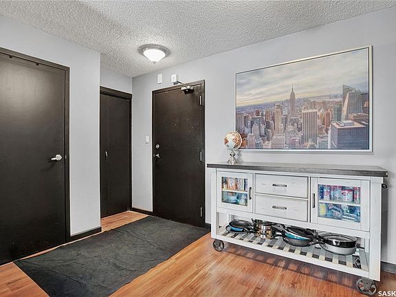 2nd image of UNIT 204-333 Silverwood ROAD