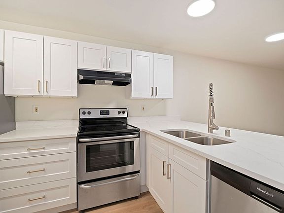 4th image of 515 112th St SE #A2