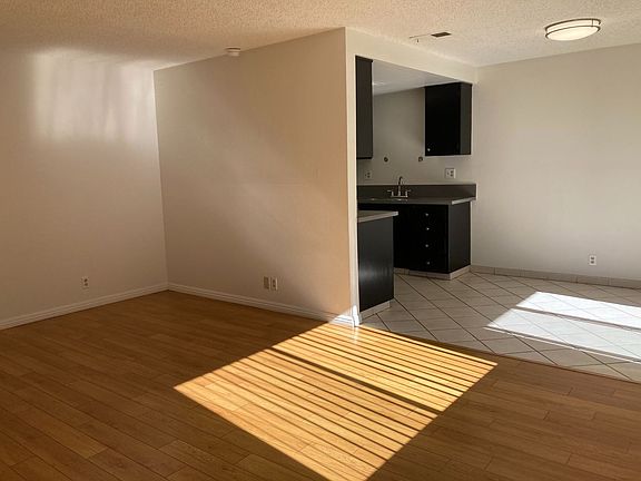 3rd image of 112-114 N Nicholson Ave #114D