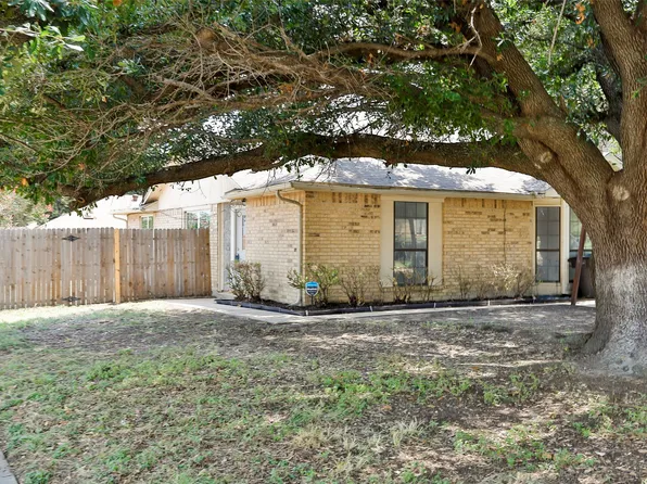 9901 Plainfield Dr, Fort Worth, TX 76108