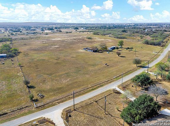 3rd image of 3087 County Road 342