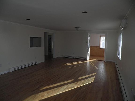 2nd image of 30 Church St