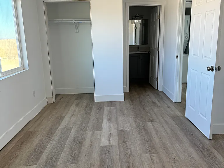 2154 S Marina Dr #5 — Photo 7