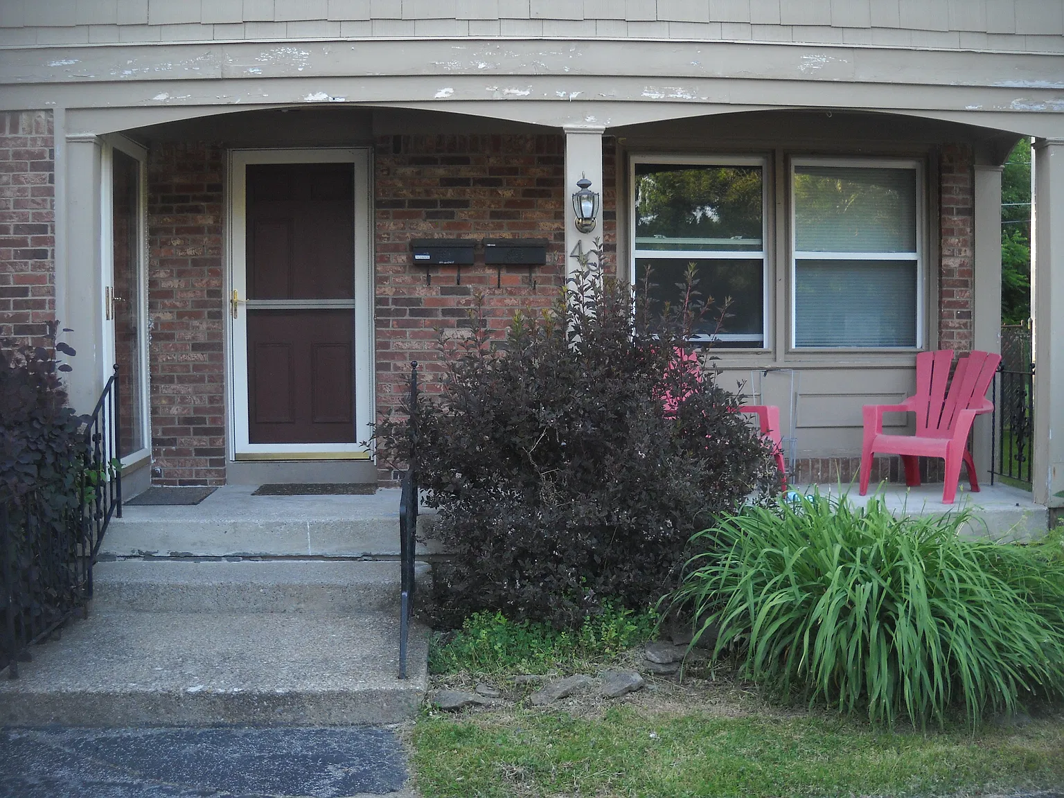 2 bed, 1.5 bath, 1000 sqft, $1,600 — Photo 1