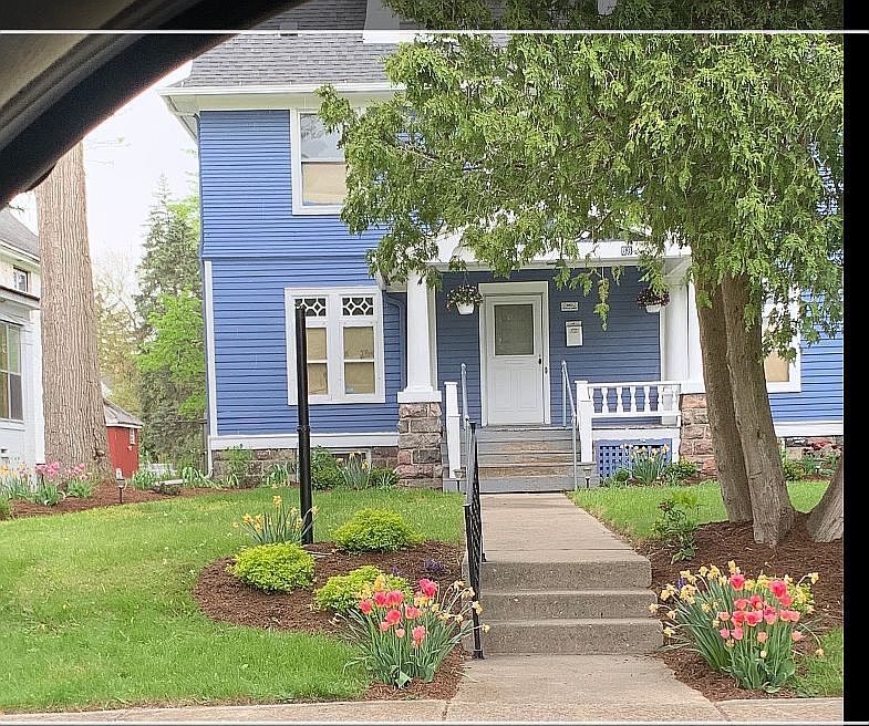 1st image of 66 Franklin Blvd