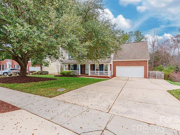 2nd image of 210 Pond View Ln