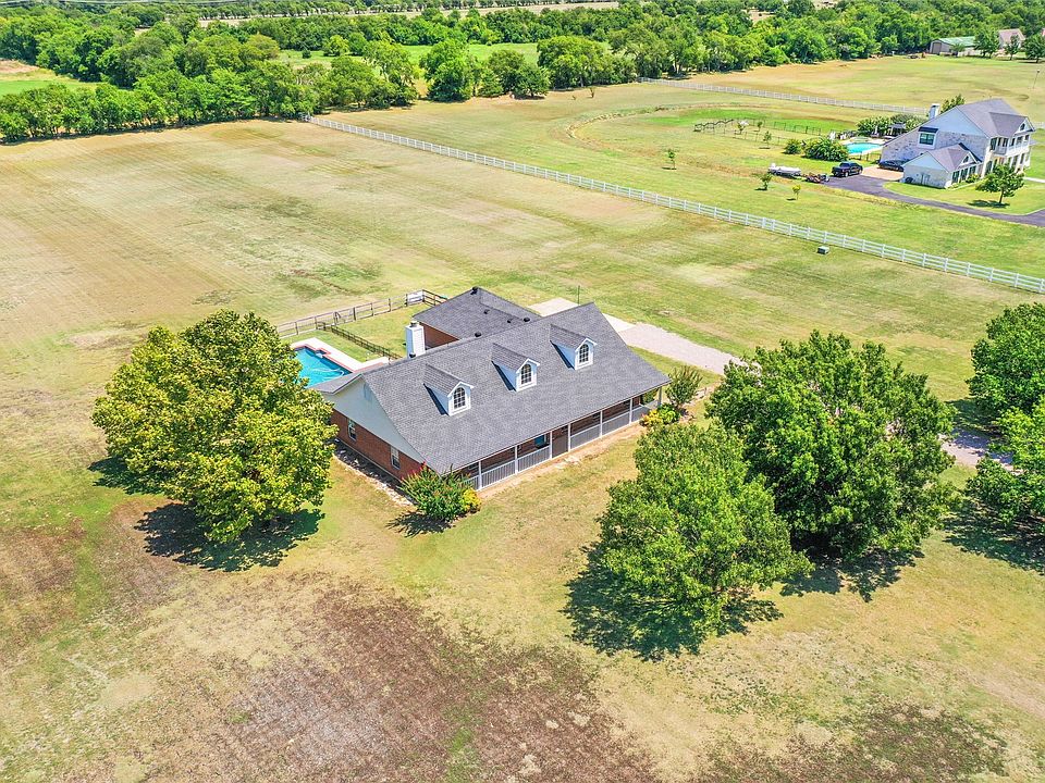 1st image of 257 Cypress Point Dr