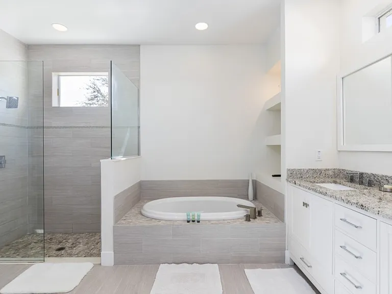 7424 Sparkling Ct — Photo 13