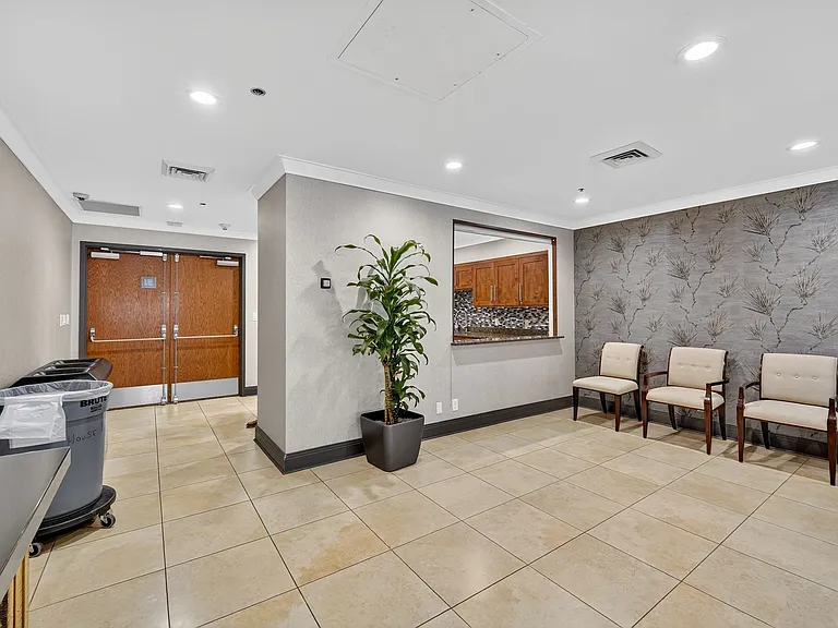 48 W Broadway #1106N — Photo 36