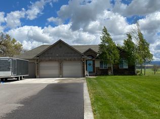 689 N 900 E, Shelley, ID 83274