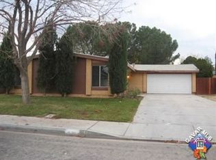 44111 Raysack Ave, Lancaster, CA 93535