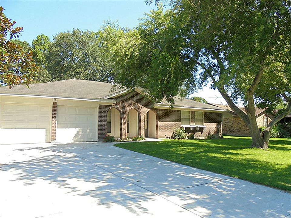 1st image of 3110 Mariner Dr