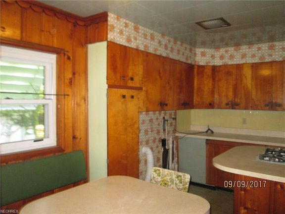 2nd image of 1872 Nela Ave