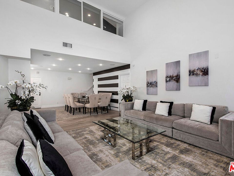 2nd image of 1227 Granville Ave #Penthouse 2