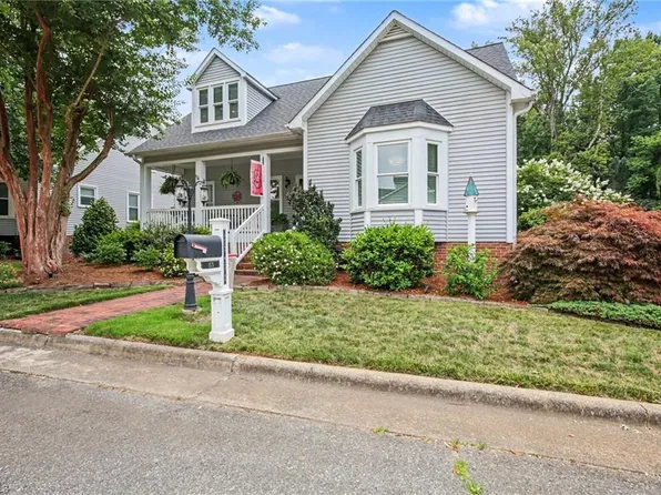 105 Saint Mary Dr, Kernersville, NC 27284