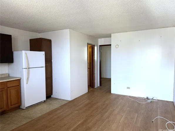 1118 Pua Ln APT 216, Honolulu, HI 96817