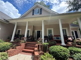 231 N Lakeshore Dr, Carrollton, GA 30117