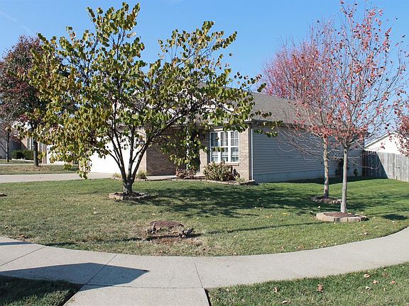 4th image of 2701 Mountain Laurel Cir