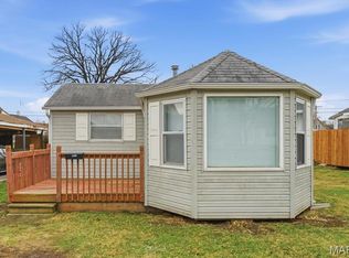 2617 Cayuga St, Granite City, IL 62040