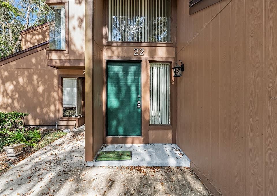 1st image of 22 Pine Hurst Pl