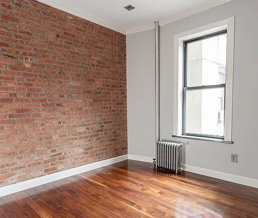 4th image of 2100 2nd Ave #15