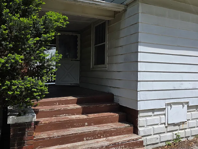 1830 N Lowber St — Photo 1