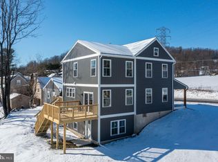 5471 Oley Turnpike Rd, Reading, PA 19606