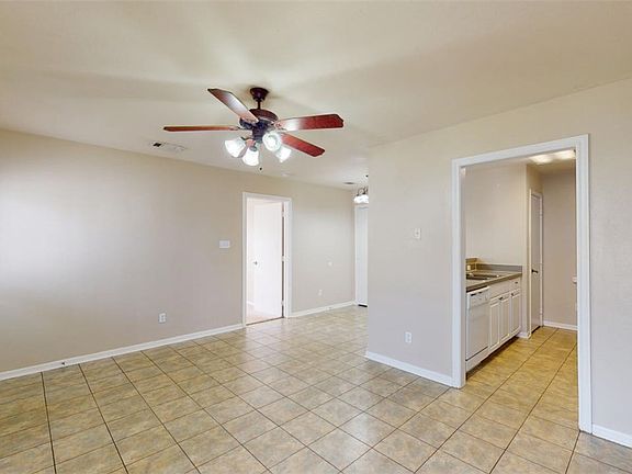 3rd image of 1141 Oney Hervey Dr