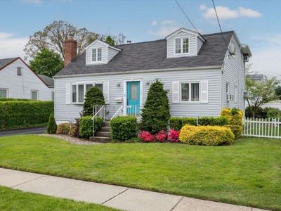 103 Plitt Ave, Farmingdale, NY, 11735