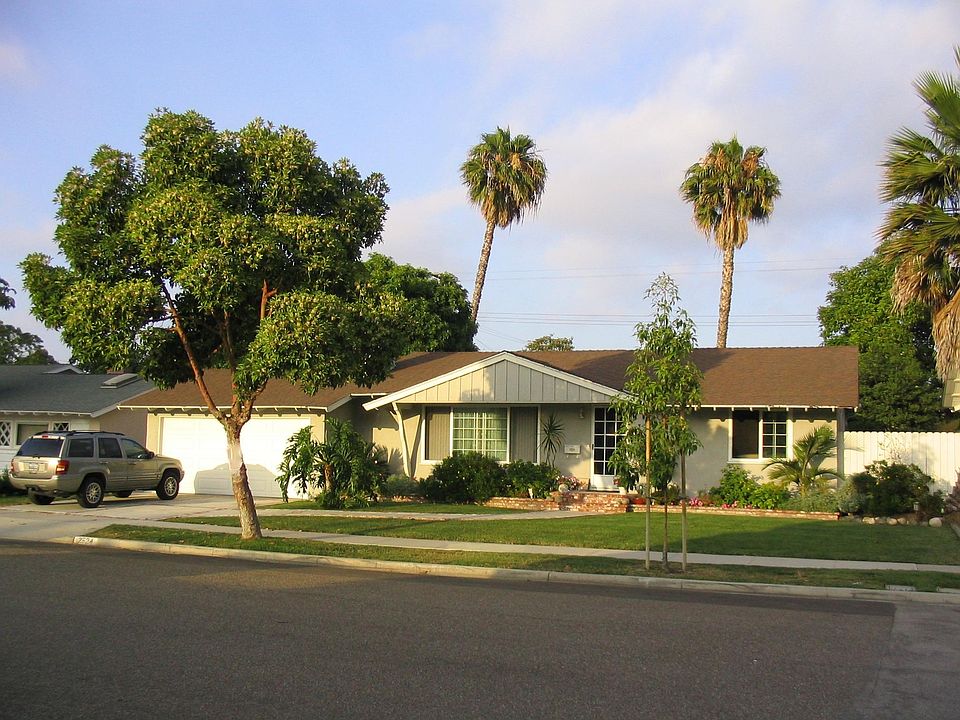 1st image of 2524 Colby Pl