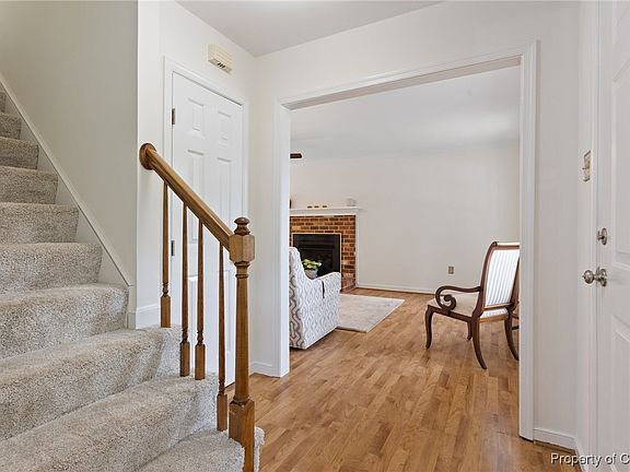 5th image of 5115 Fairlake Ln