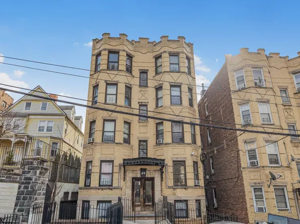 20 Locust Hill Ave, Yonkers, NY 10701