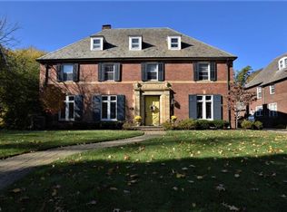 2982 Torrington Rd, Shaker Heights, OH 44122