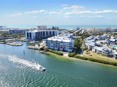 1280 Dolphin Bay Way APT 202, Sarasota, FL, 34242