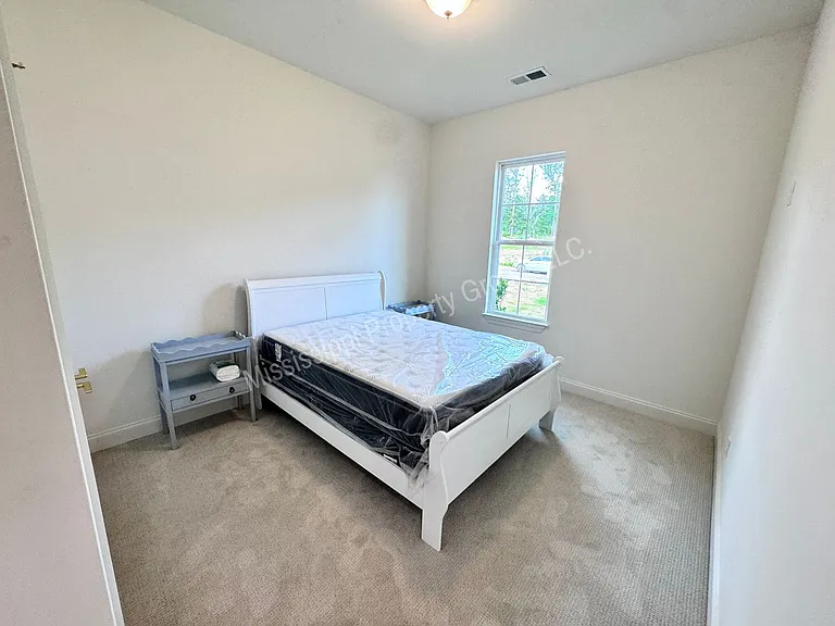 721 Primrose Dr — Photo 20