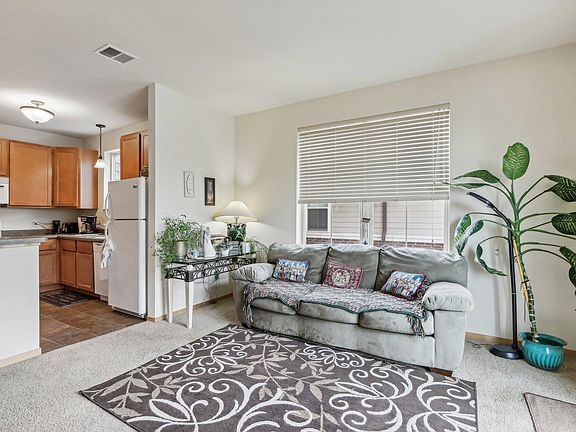 5th image of 111 W Fulton St #205