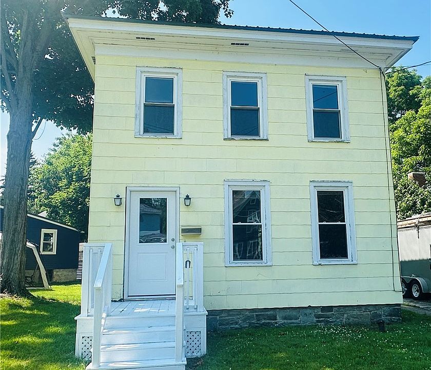 1st image of 27 Ellen St