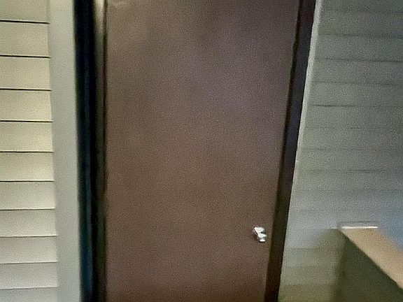 3rd image of 841 Coventry Ln #841