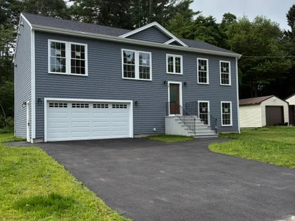 14 Park Dr, Acushnet, MA 02743