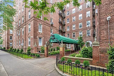 111-15 75th Avenue, #4K