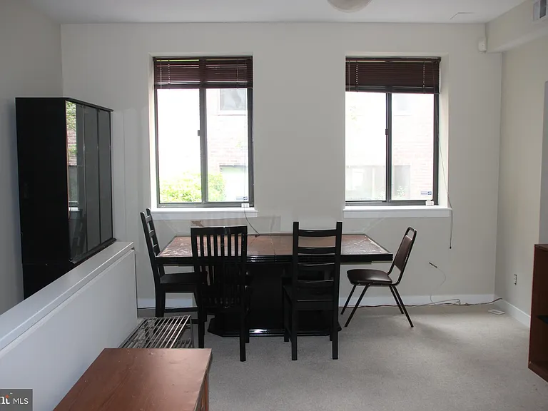 2307 Pennsylvania Ave NW #104 — Photo 5