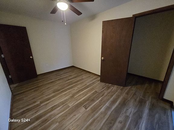 4th image of 220 Lewis Rd
