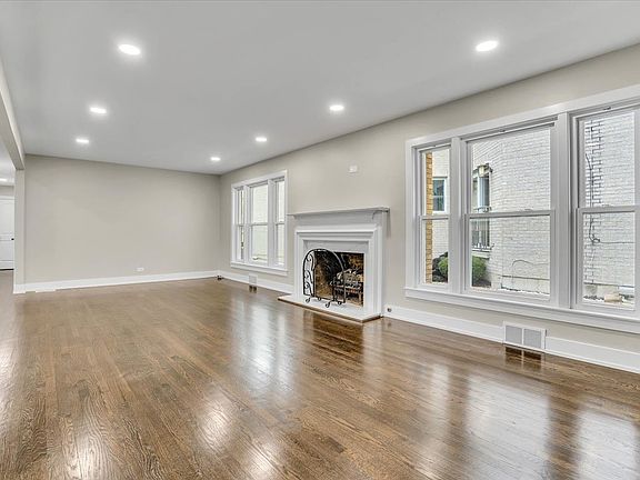 5th image of 4370 W Pratt Ave