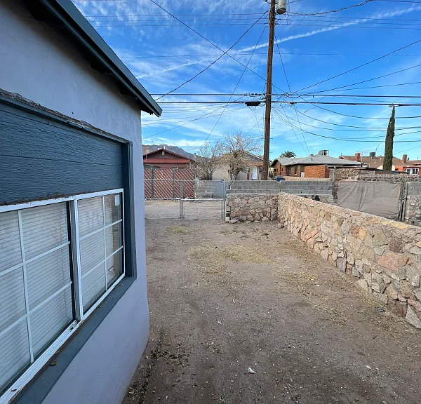 3313 Hueco Ave — Photo 16