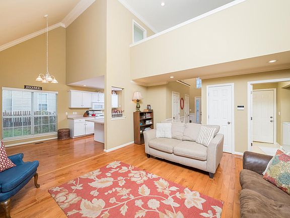4th image of 8004 Hamilton Mill Dr