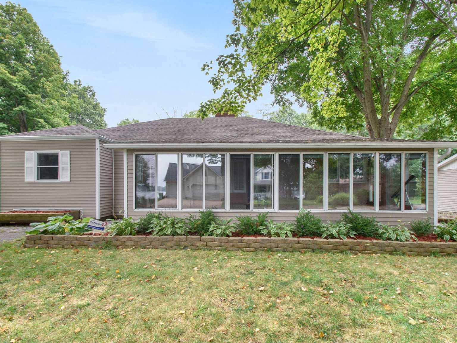 55447 N Fisher Lake Rd, Three Rivers, MI 49093 Zillow