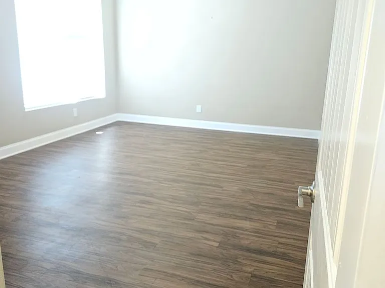 4419 Legends Way — Photo 6