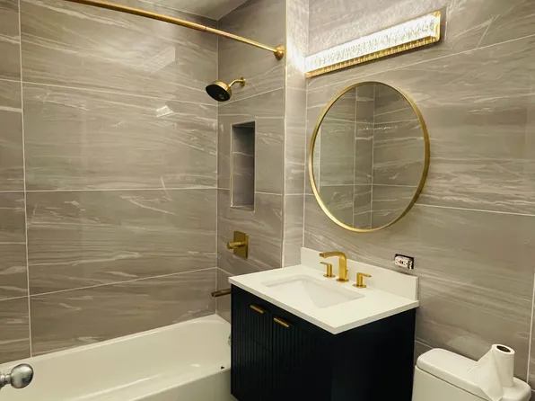 4-74 48th Avenue image 4 of 9