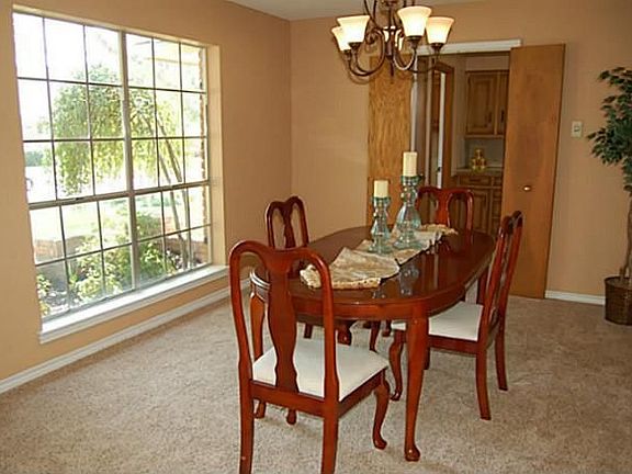 3rd image of 3509 Jomar Dr
