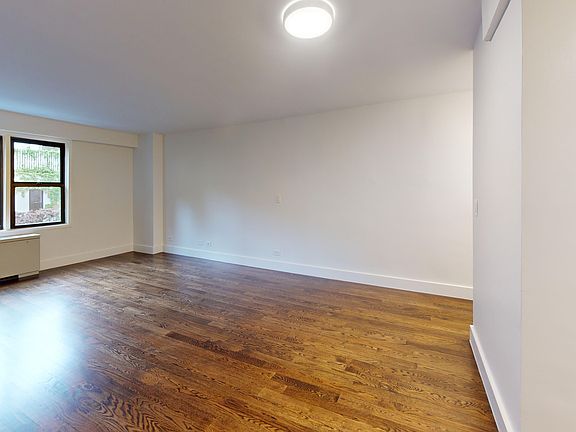 5th image of 220 E 63rd St APT 2P